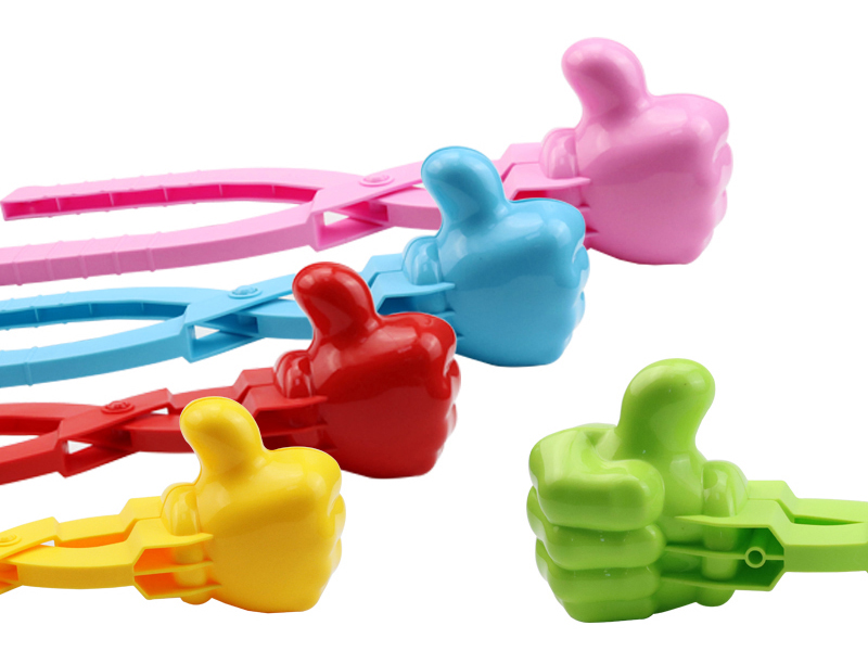 Outsize Snowball Clip