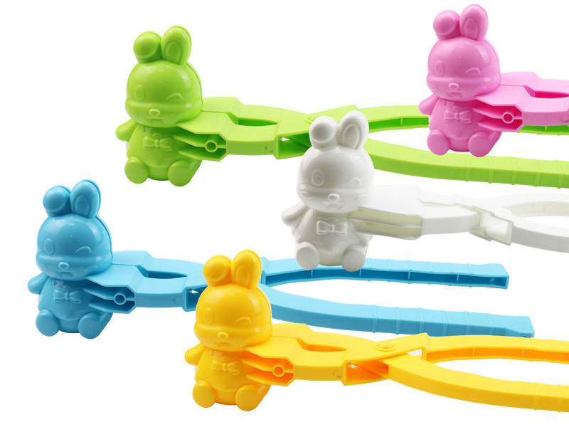 Outsize Rabbit Snowball Clip