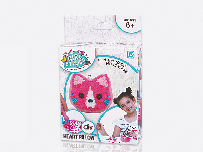 DIY Fabric Plush Cat Pendant