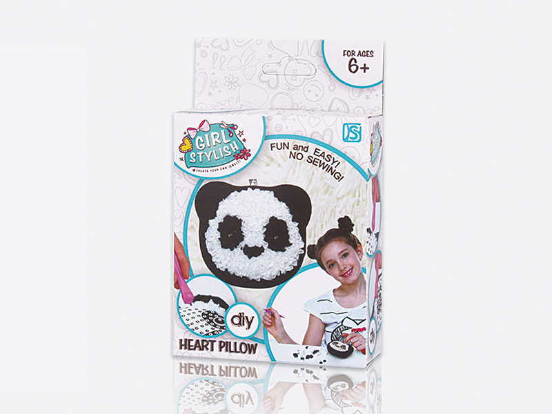 DIY Fabric Plush Panda Pendant