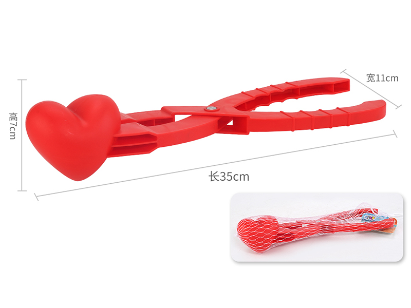 Heart-Shaped Snowball Clip