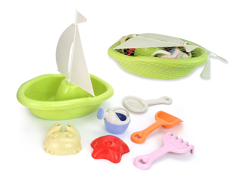 Beach Toy Sailboat Set