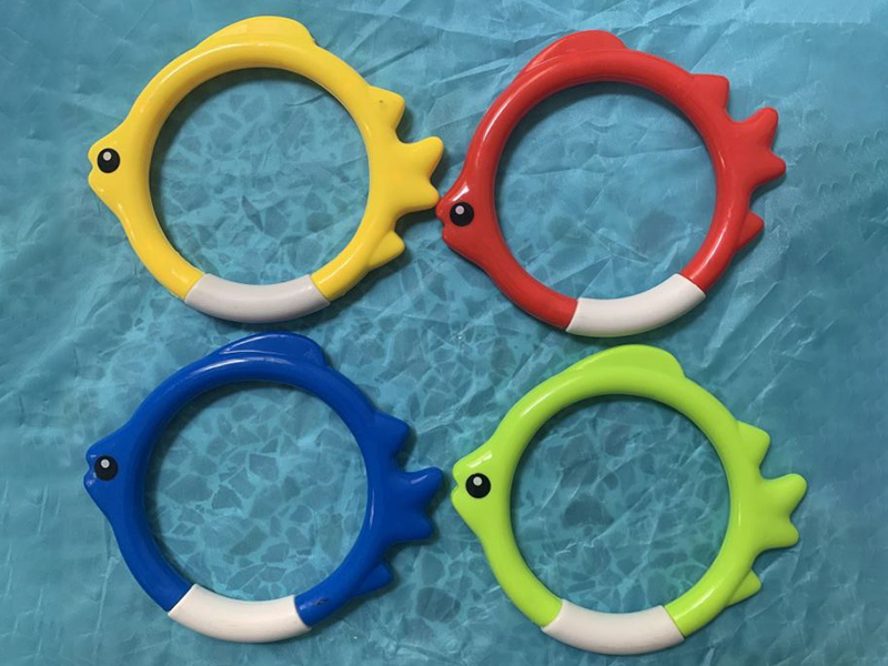4PCS Underwater Fish Rings Diving Toys