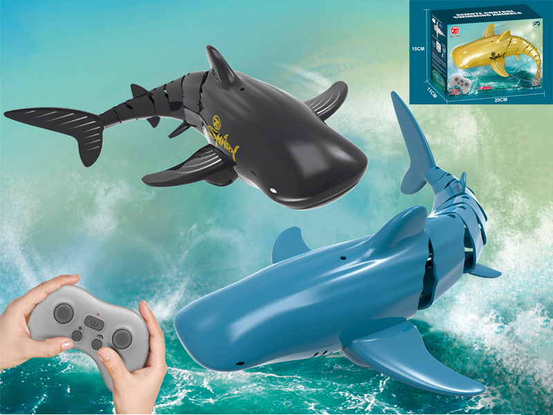 2.4G R/C Silver Whale Playing In Water