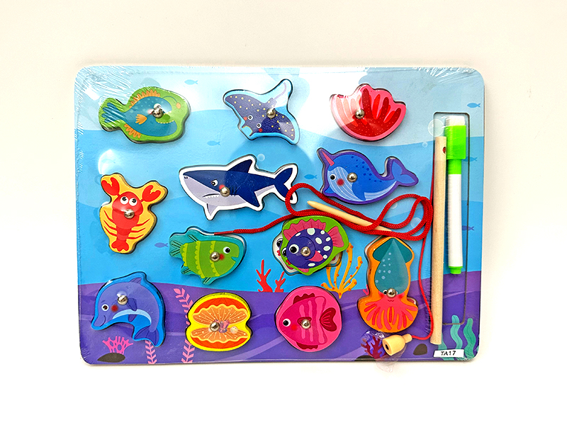 Wooden Fishing Board For Marine Animals Wearing Ropes