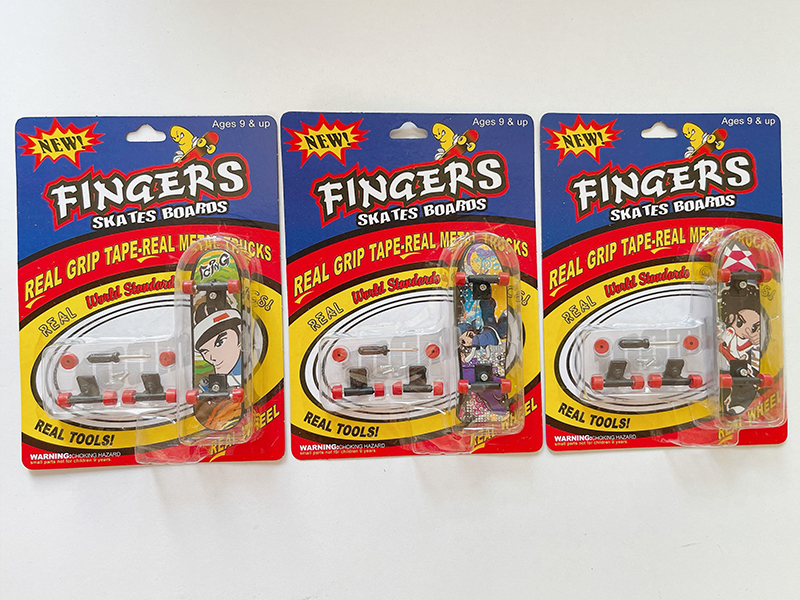 Cartoon Finger Skateboard