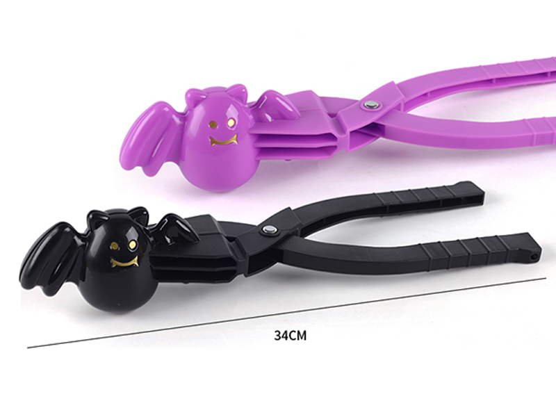 Halloween Bat Snow Clip