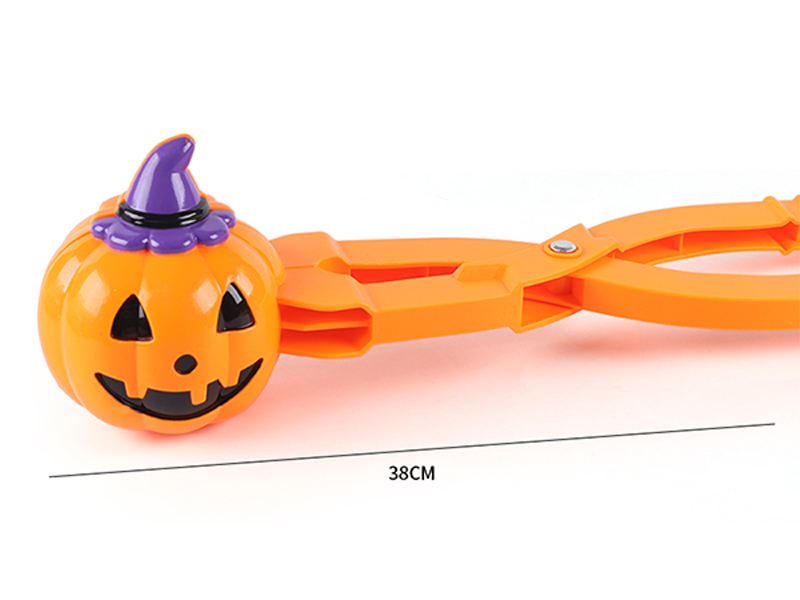 Halloween Pumpkin Snow Clip