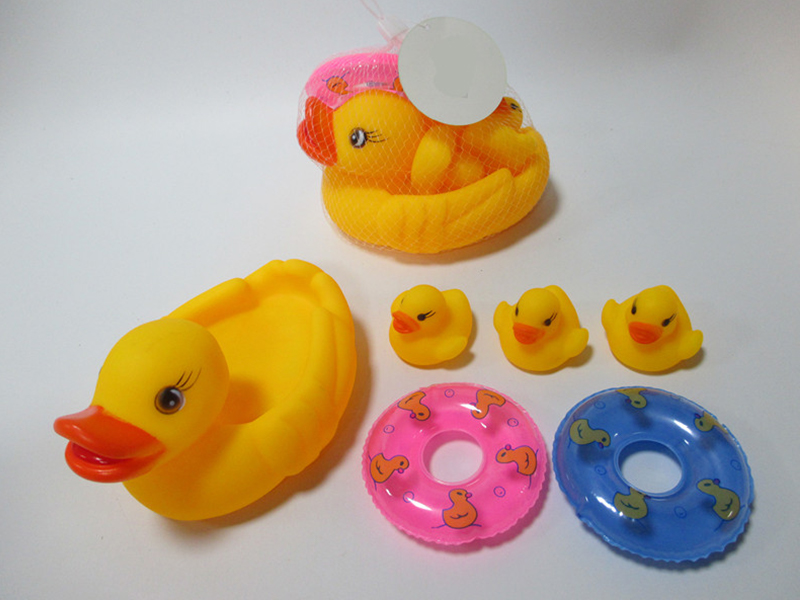 Large Vinyl Duck Toy Set+2 Swim Ring