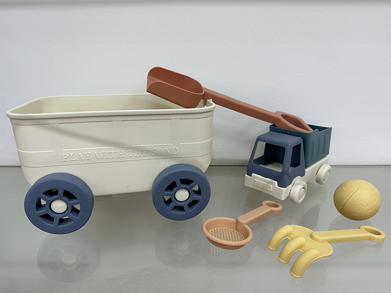 Hand-Pulled Cart Beach Toy