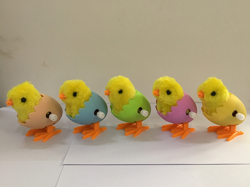 Wind Up Eggshell Chicken