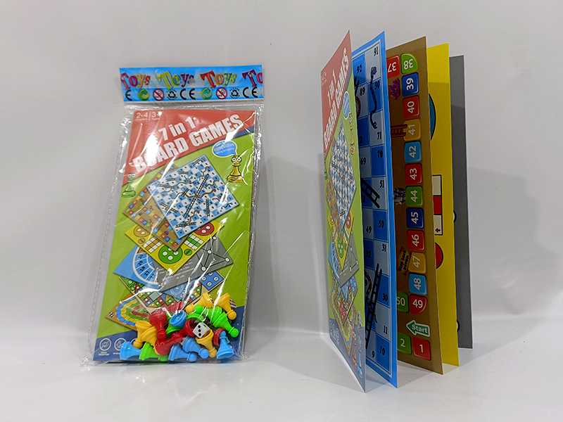 Seven in One Chess Book