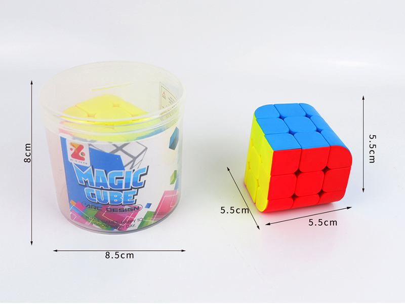 Solid Third Order Trihedral Magic Cube