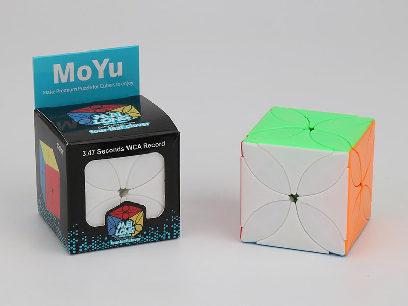 Four-Leaf Clover Rubik's Cube (Multicolor)