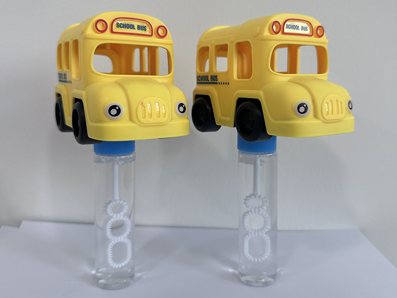 School Bus Toys & Bubble Sticks 12PCS