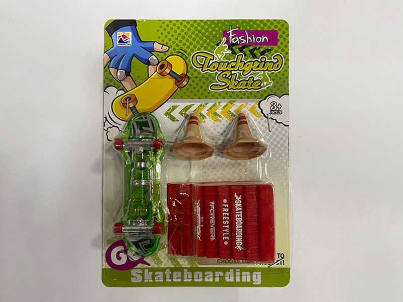 Finger Skateboard Set