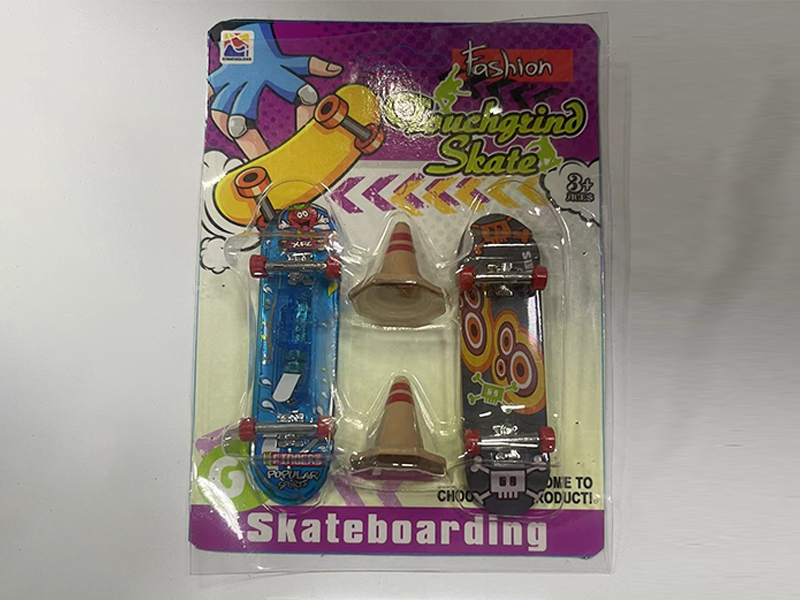 Finger Skateboard Set