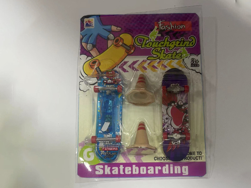 Finger Skateboard Set