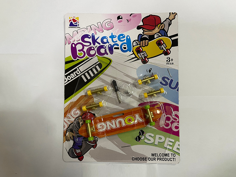 Finger Skateboard Set