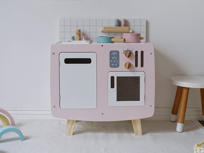 Wooden Kitchen Toy/Pink