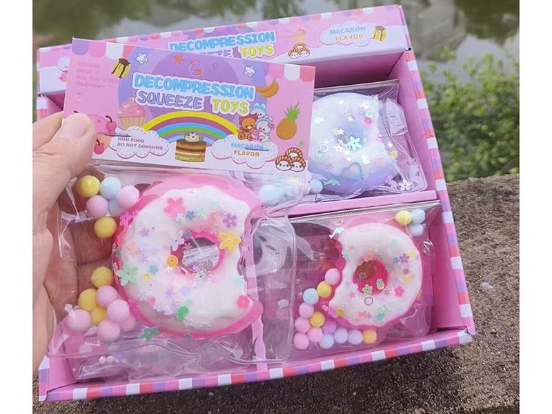 Pinching Fun: Notched Doughnut