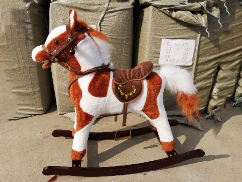 B/O Wooden Rocking Horse With Music