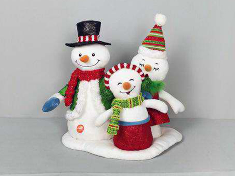 Singing And Rocking Snowman Family