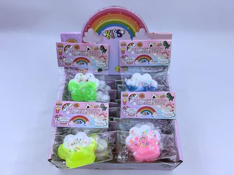 Pinching Fun: Two-Color Cat Paws On The Head