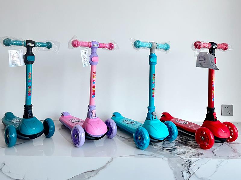 Kids' Scooter