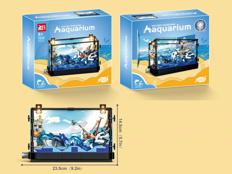 Building Blocks: 792 Pieces Dolphin Fish Tank