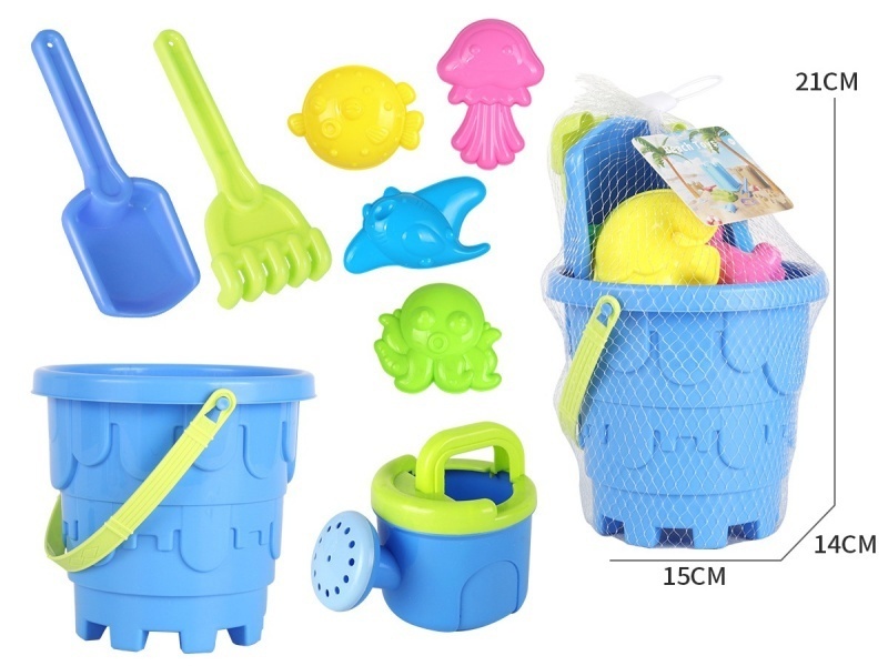 Castle Beach Bucket Shower Head 8-Piece Set For Marine Animals