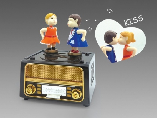 Kiss Baby Radio Music Box